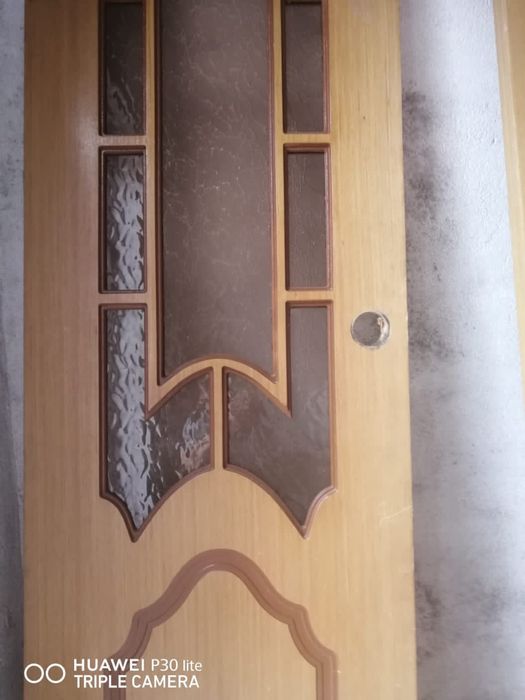 Межкомнатные двери б/у. 5000т