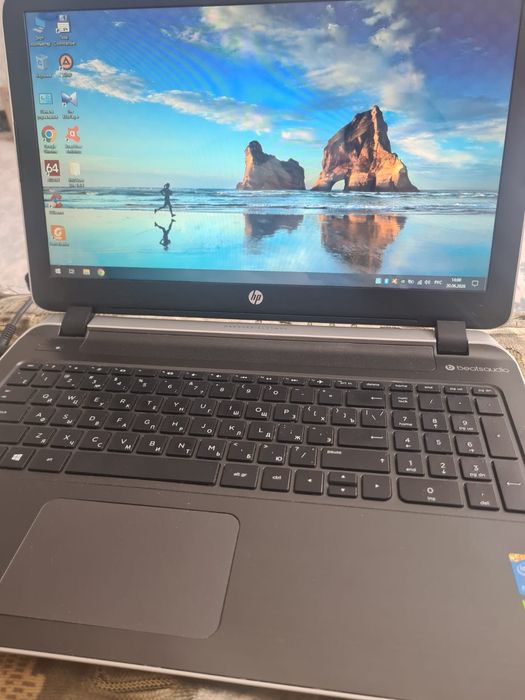HP Pavilion 15, i5-4210U, 8GB, SSD 400, GeForce 2Gb