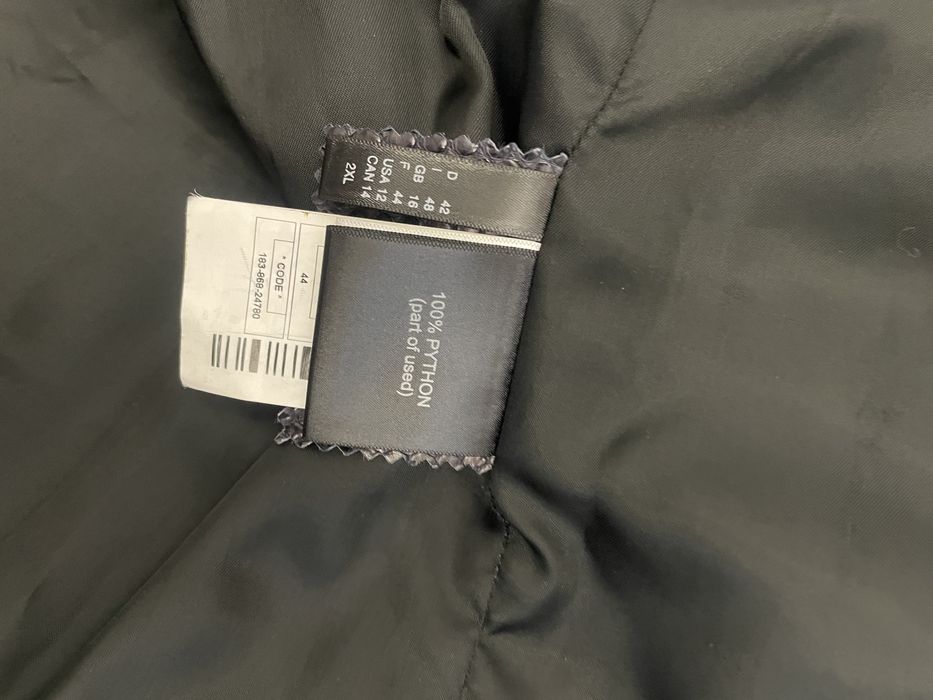 Кожаная куртка из кожи питона