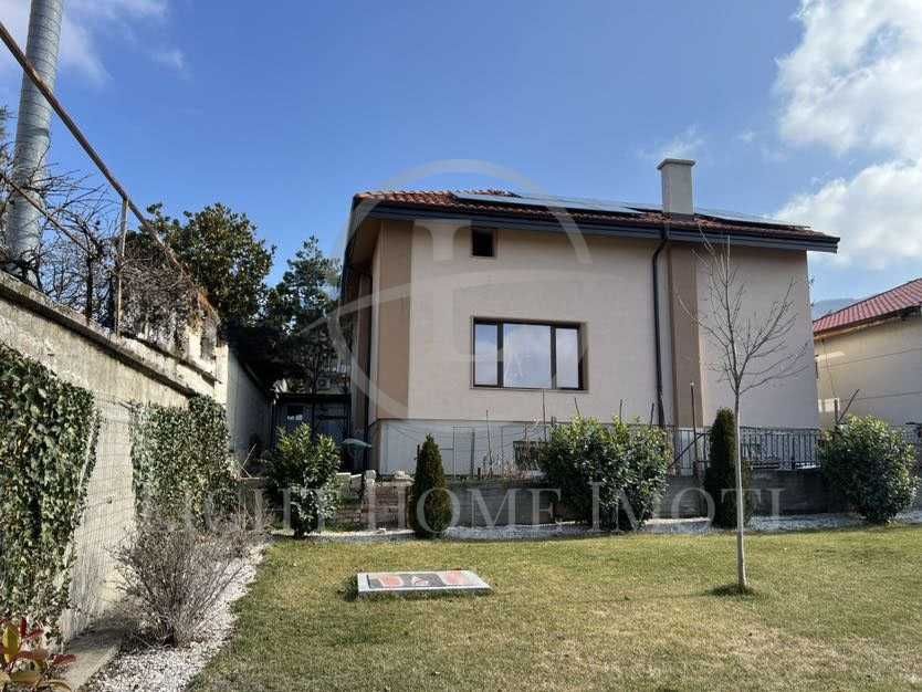 Продава се Къща в с. Марково, Област Пловдив - 334 кв.м за 1069 €/кв.м - Снимка #1