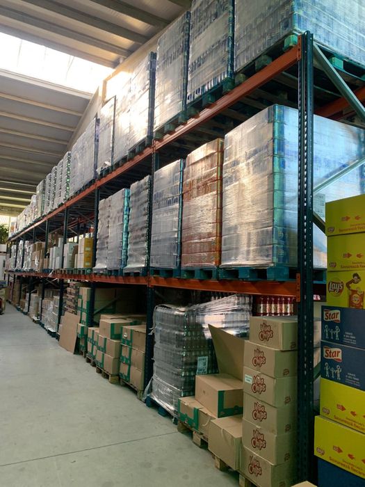 Vinde rafturi metalice