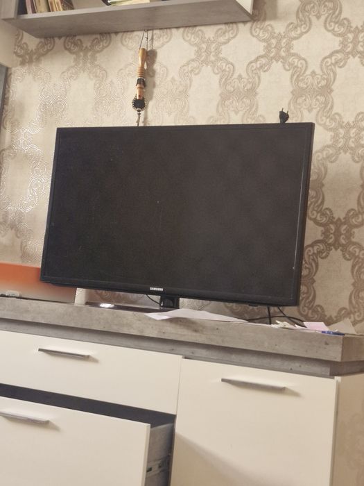 Телевизор  Самсунг бу
