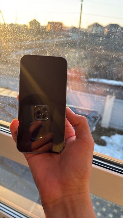 Продам айфон 14.