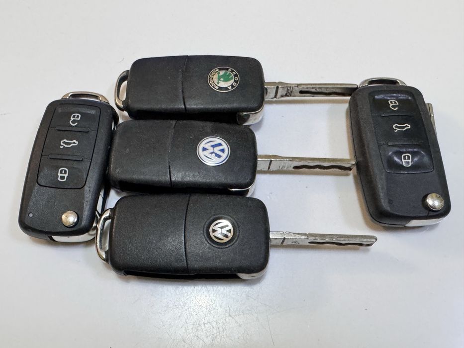 Ключ за VW  Audi Skoda Seat оригинален с3бутона  сгъваем