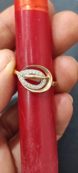 Продам золотое кольцо