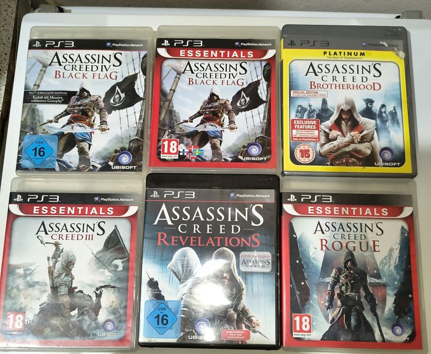 Vând serie de jocuri PS 3