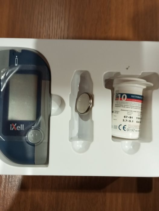 Глюкометр iXell в отличном состоянии