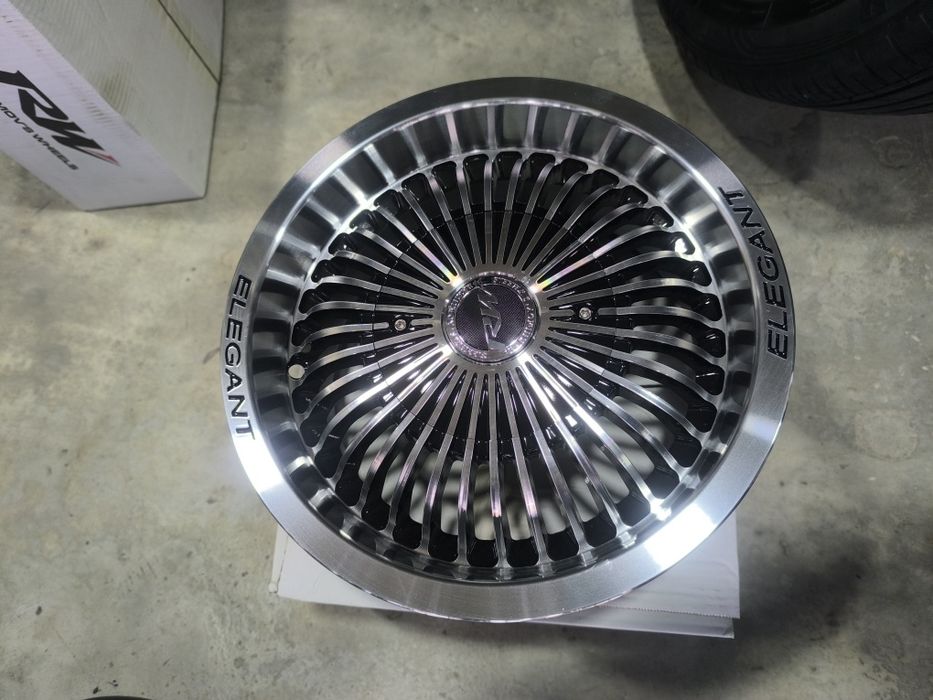 13 Elegant diska matiz damaslaga tushuradi