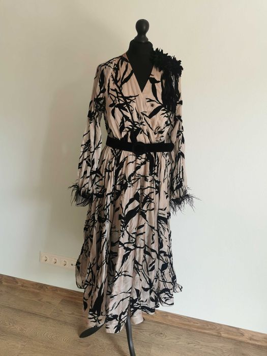 Vand rochie model deosebit