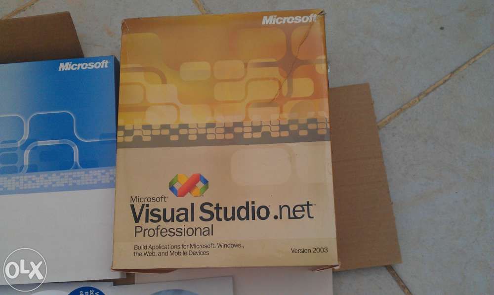 Vand Microsoft Visual Studio. NET 2003 Professional Edition Special [