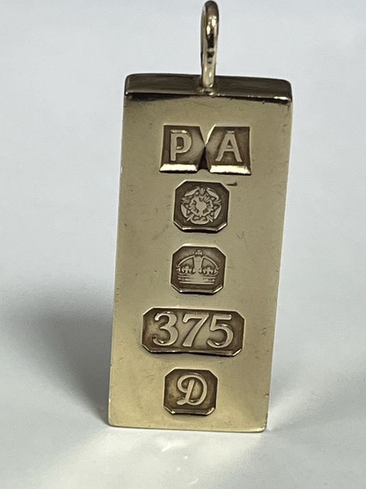 Златна висулка 9 карата