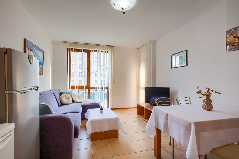 Продава се Тристаен апартамент в к.к. Слънчев бряг - 106 кв.м за 1123 €/кв.м - Снимка #2