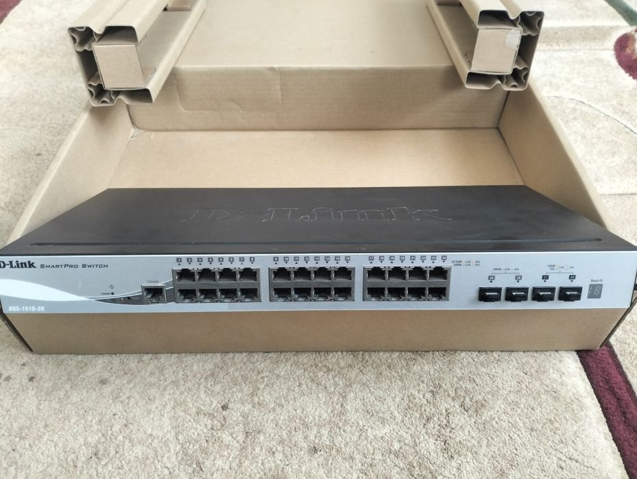Продам коммутатор D-link DGS-1510-28