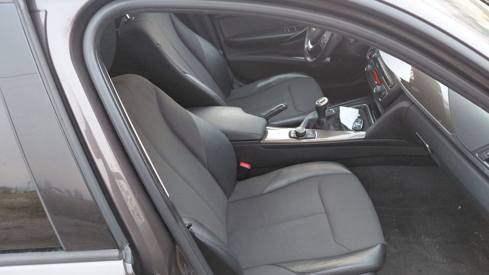 BMW 318 diesel ,an fabricație 2014 versiunea modern