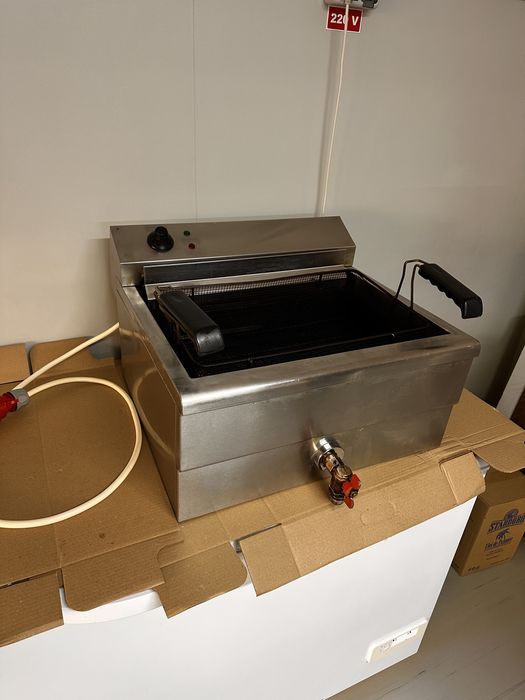 Friteuză profesională CombiSteel 30  – 6 kW – Olanda