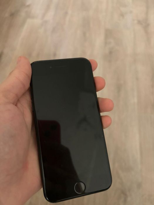 Айфон ce 64гб акб 76% либо обмен на айфон 8