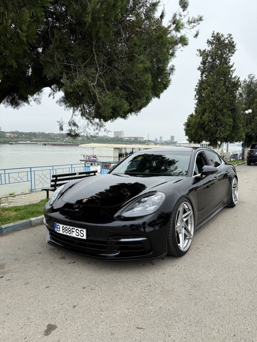 Porsche Panamera 4s