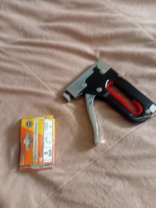 Продам степлер..