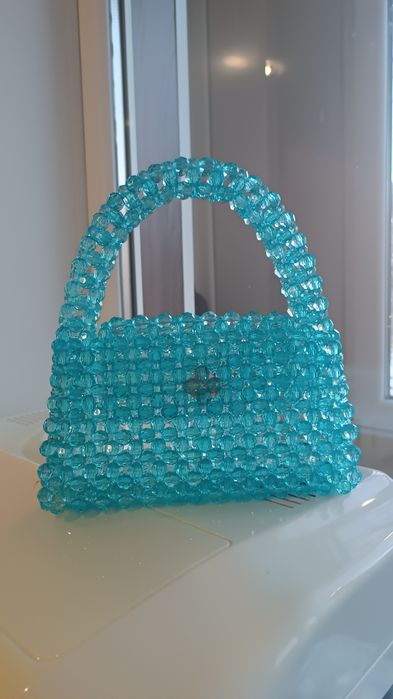 Продам сумочку из бусин.