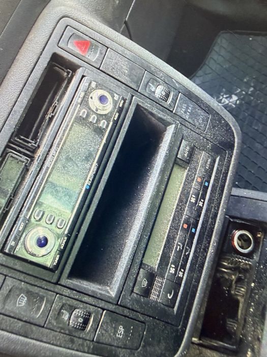 De vanzare seat alhambra 2l diesel  an 2006