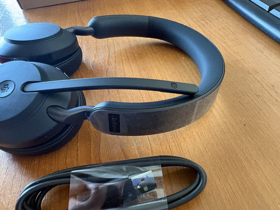 Jabra Evolve2 65 bluetooth слушалки