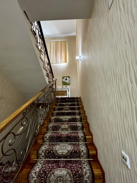 Продается земля, дом в подарок, цена 70.т за сотку