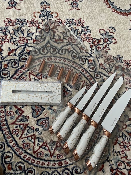 Набор ножей с подставкой