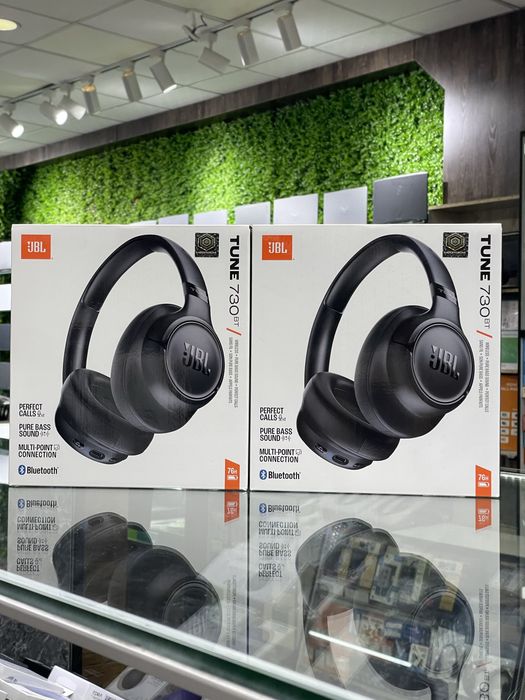 JBL Tune 730BT.
