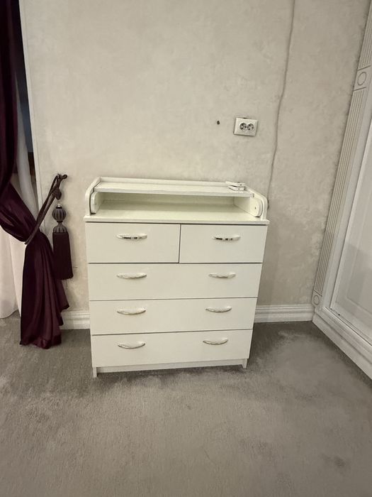 Пеленальный стол