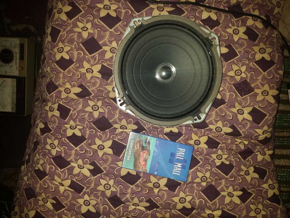 Продам новые динамики от магнитолы Sharp GF-800