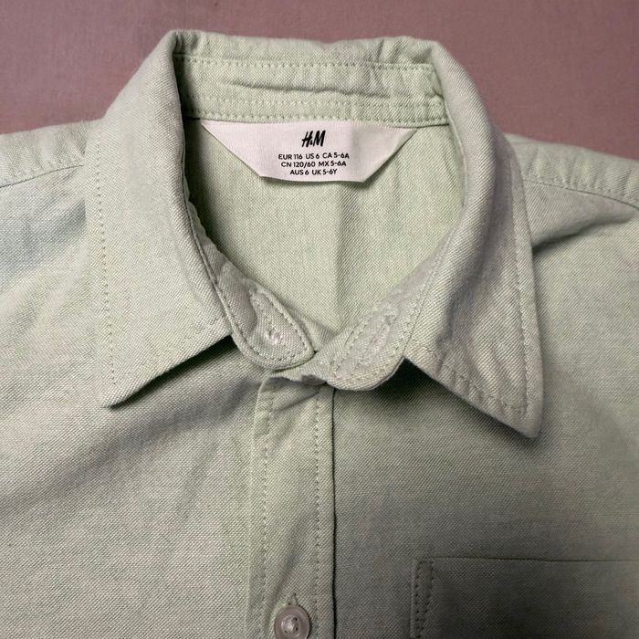 Set 2 cămăși H&M băieți, mărimea 5-6 ani, stare excelentă