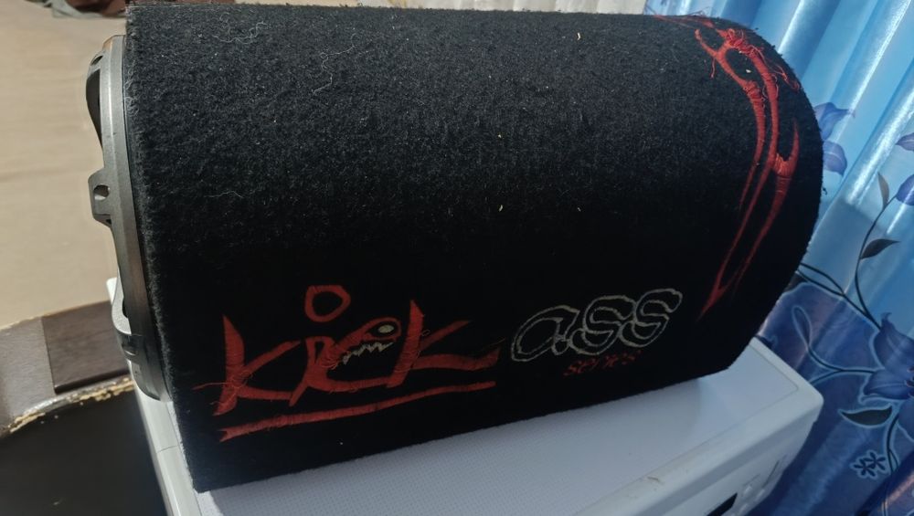 Продам активный сабвуфер