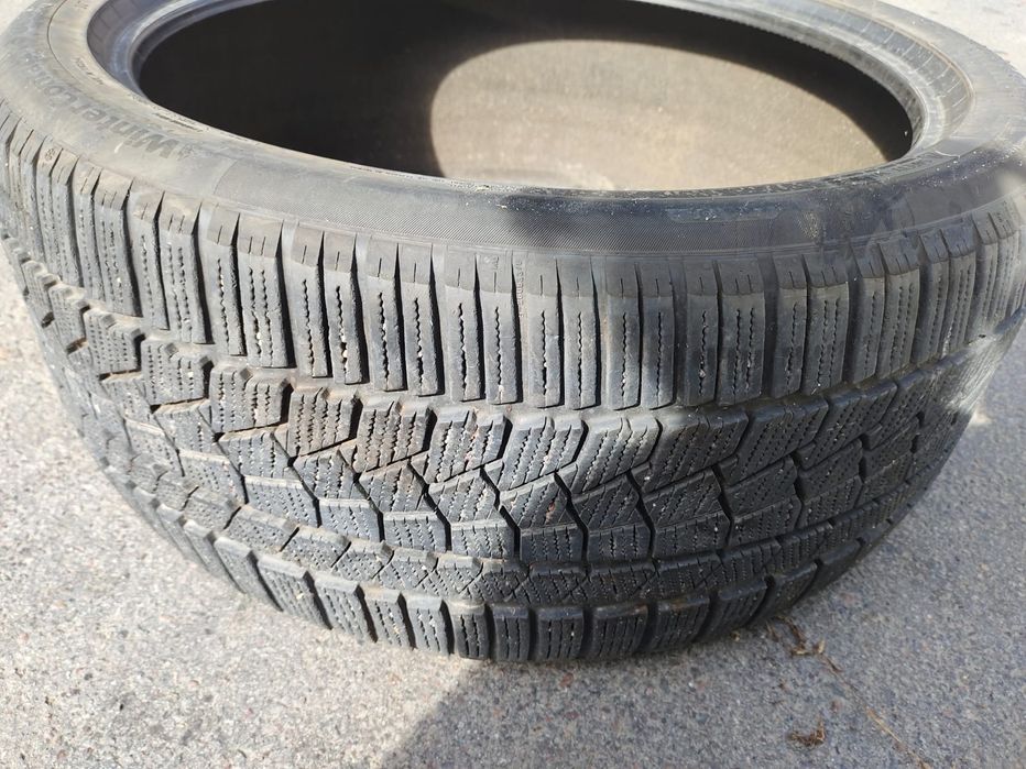 Продам одно колесо на 22