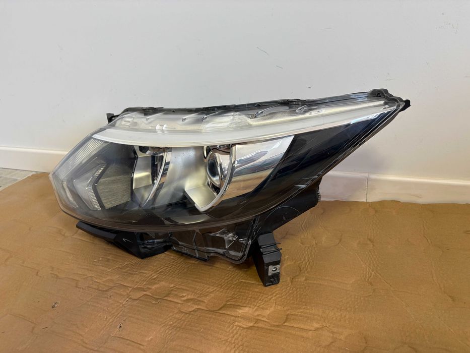 Far stanga Nissan Qashqai dupa 2014 cod 100-18013