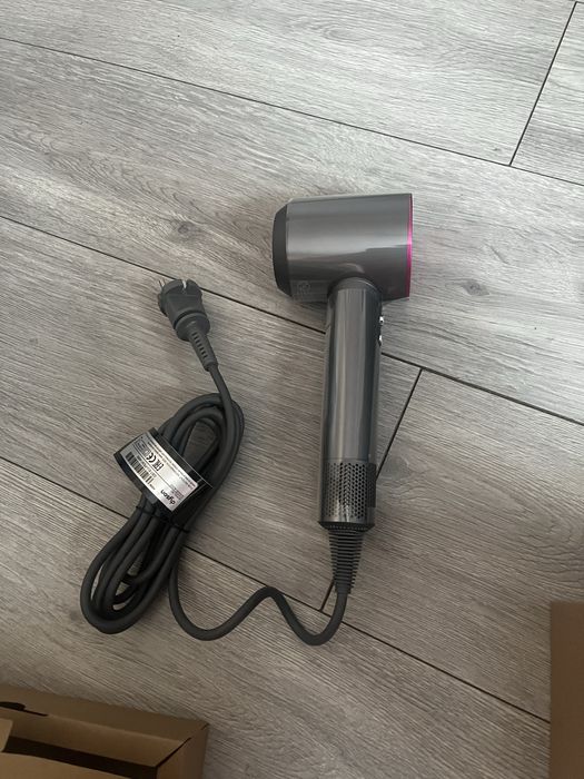 Feon dyson supersonic