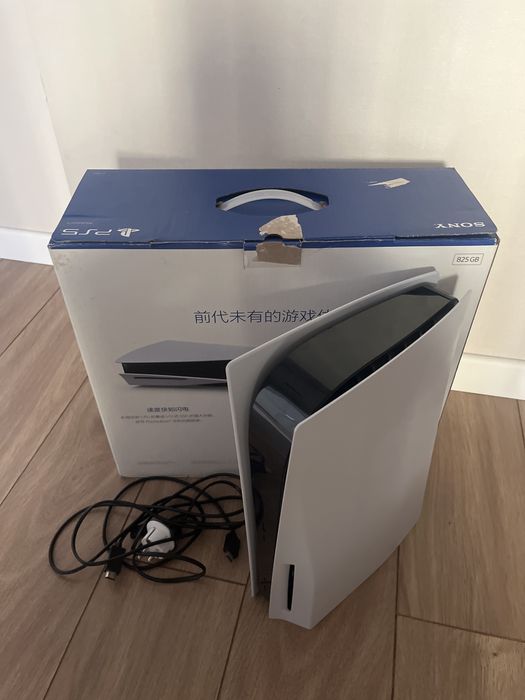 Плестейшн 5 срочно торг есть