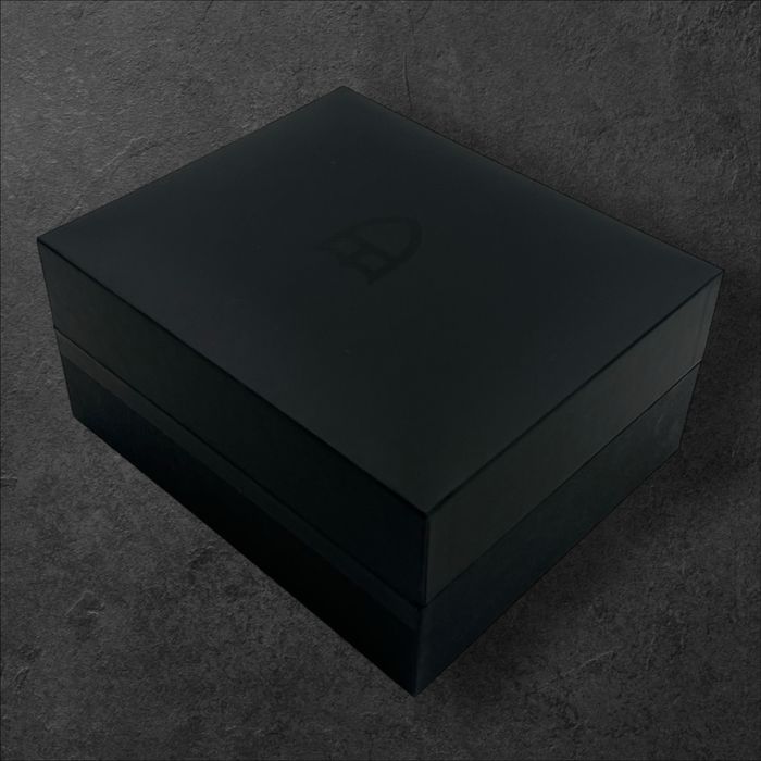 TUDOR кутия за часовник нова