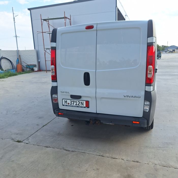 Opel Vivaro 2014 (Renault Trafic) • 2.0 CDTI • 168.000 km reali • Dotat