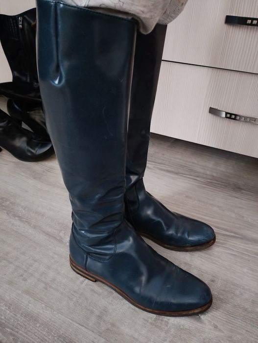 Продам кожаные сапоги