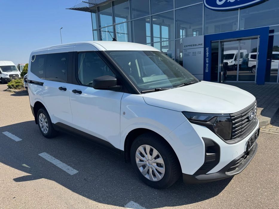 Ford Courier Autoutilitara Ford Transit Courier - Livrare din stoc