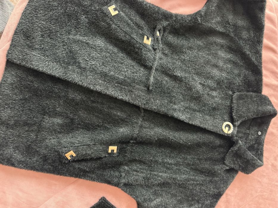 Дамска кашмирена жилетка нова