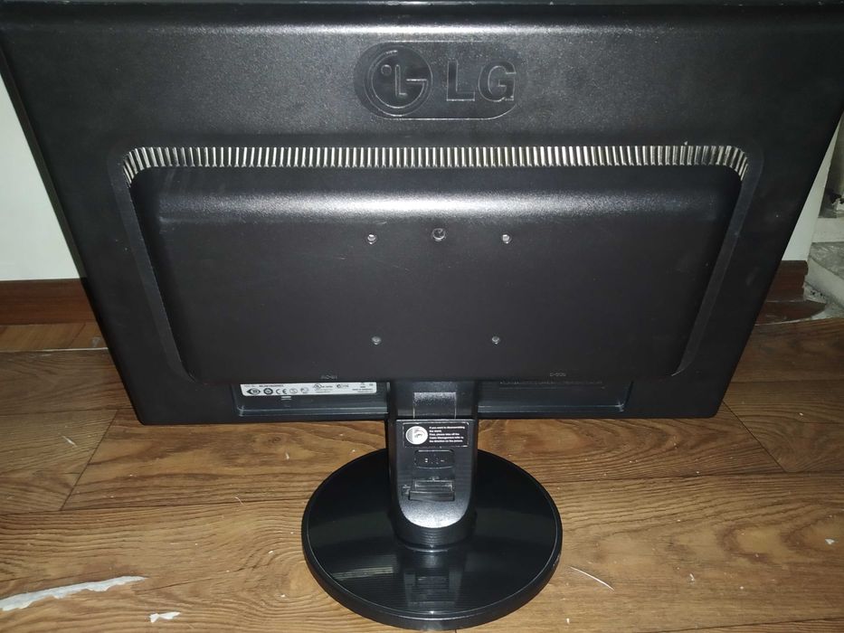 Монитор LG FLATRON W1942SE