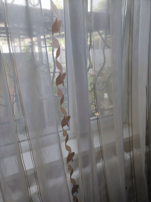 Продам тюль б/у  на окна