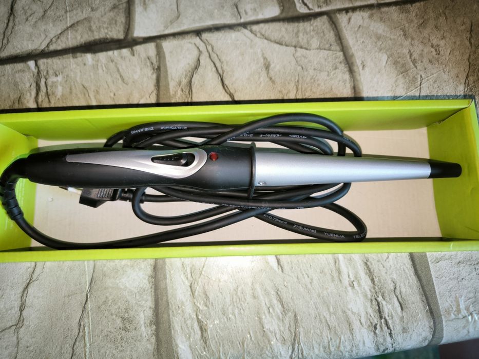 Плойка конусная Harizma