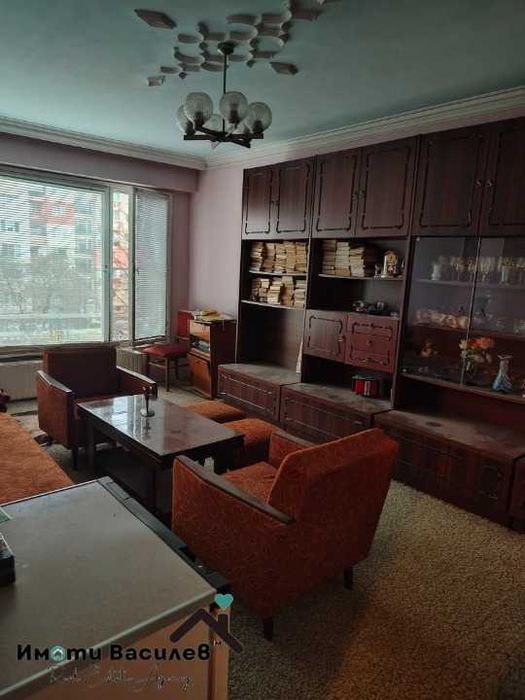 Продава 2-СТАЕН град Перник, Изток