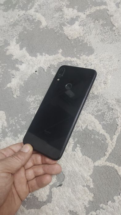Redmi 7 sotiladi