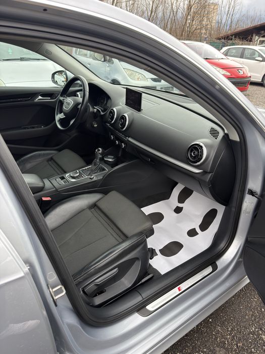 Audi A3 Sportback S-line 2015 | S tronic | Пера | 1.6 TDI | 221 000 км