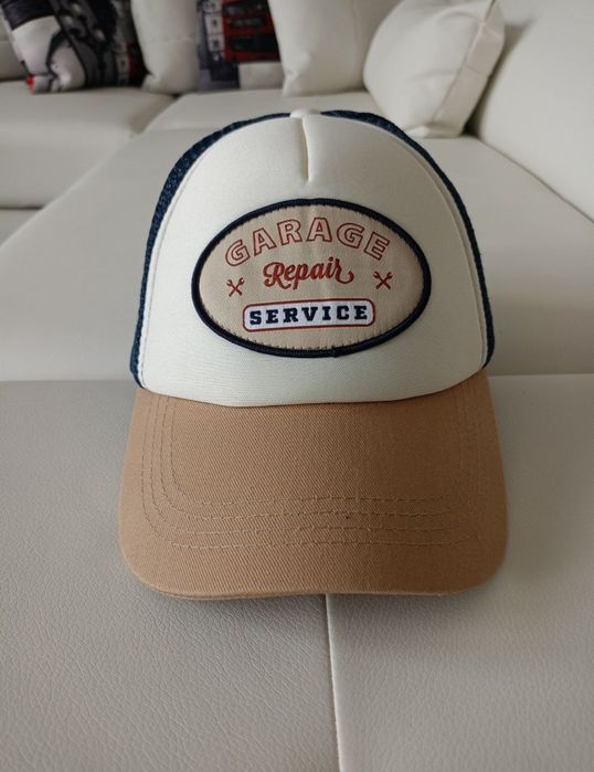 Vând Șapcă sport, mărime reglabila,noua , calitate.