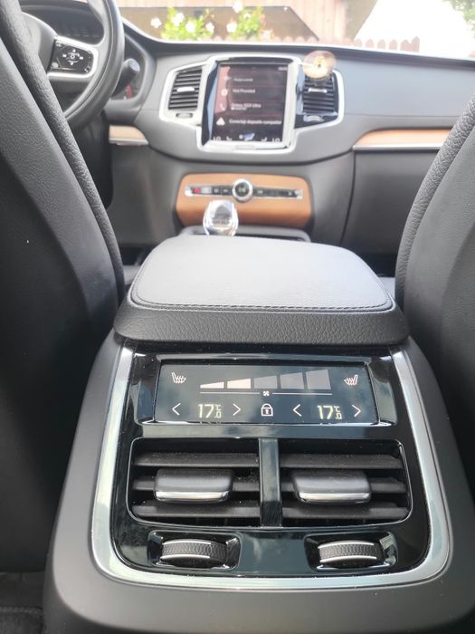 Volvo XC 90 B5 7 Locuri Inscription Camere 360 Panoramic  / Harman Kardon  / cârlig electric, scaune și volan încălzit.