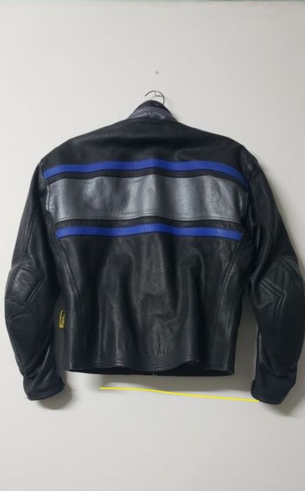 Vand echipament moto